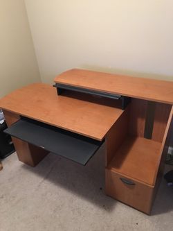 Computer/ Work Desk (FREE)