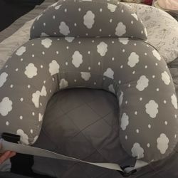 Breastfeeding Pillows 