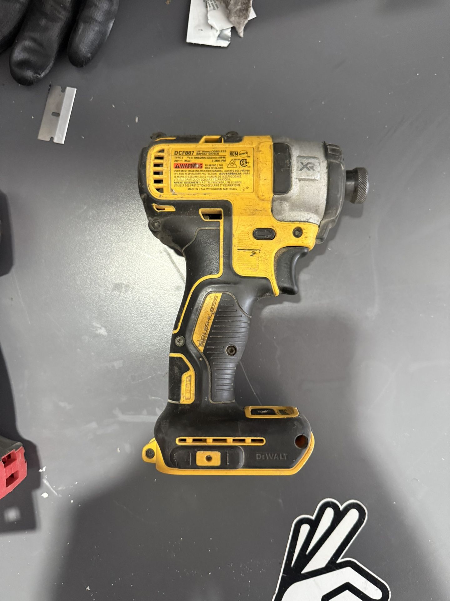 DeWalt Impact Gun 1/4 Socket