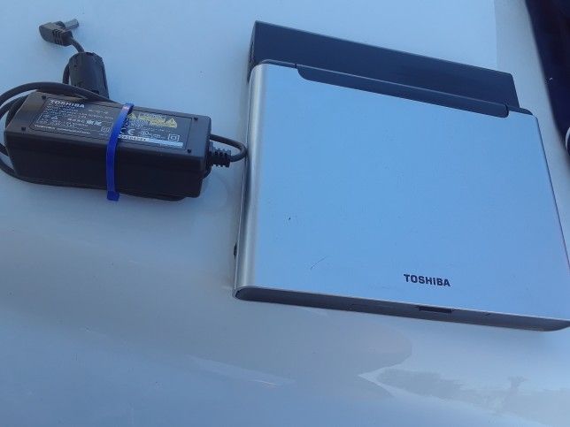 Toshiba SD-P1600 Portable DVD Player