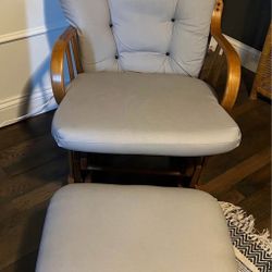 Rocking Chair/Glider W/Ottoman