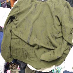 H&M Olive Long Sleever (XL)