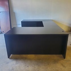 Black Executive U-shape Office Desk $450 (Good Condition)