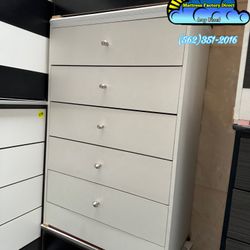Five Drawer White Compressed Chest Dresser 