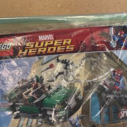 Lego Marvel Super Heroes Spider Man Cycle Chase set 76004