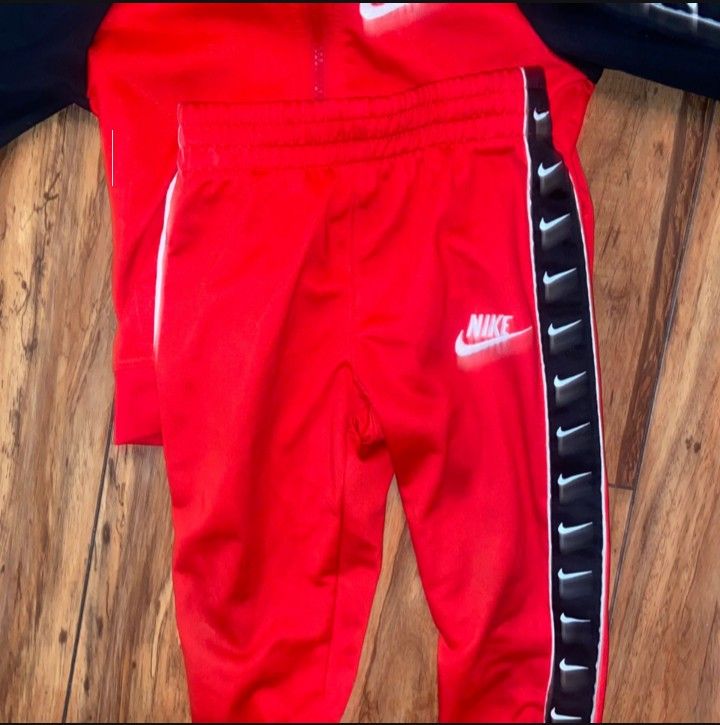Toddler Nike Sweat Suit