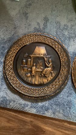 Hanging plates