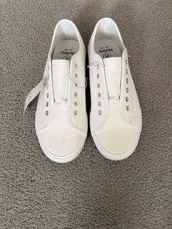 Hurley Women’s size 8 - NWT