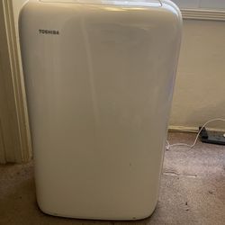 Toshiba Portable AC Unit With Hose