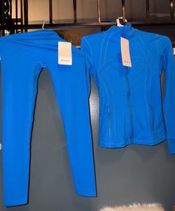 Lululemon defined jacket Set size 4