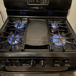 Gas stove