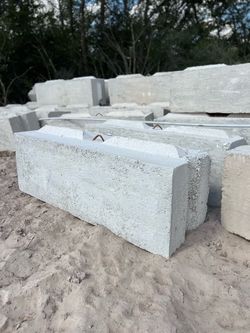 2’ x 2’ x 6’ Concrete Bin Blocks