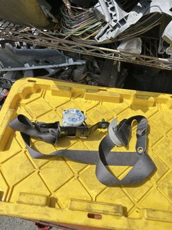 2020-2023 Kia soul right front seat belt