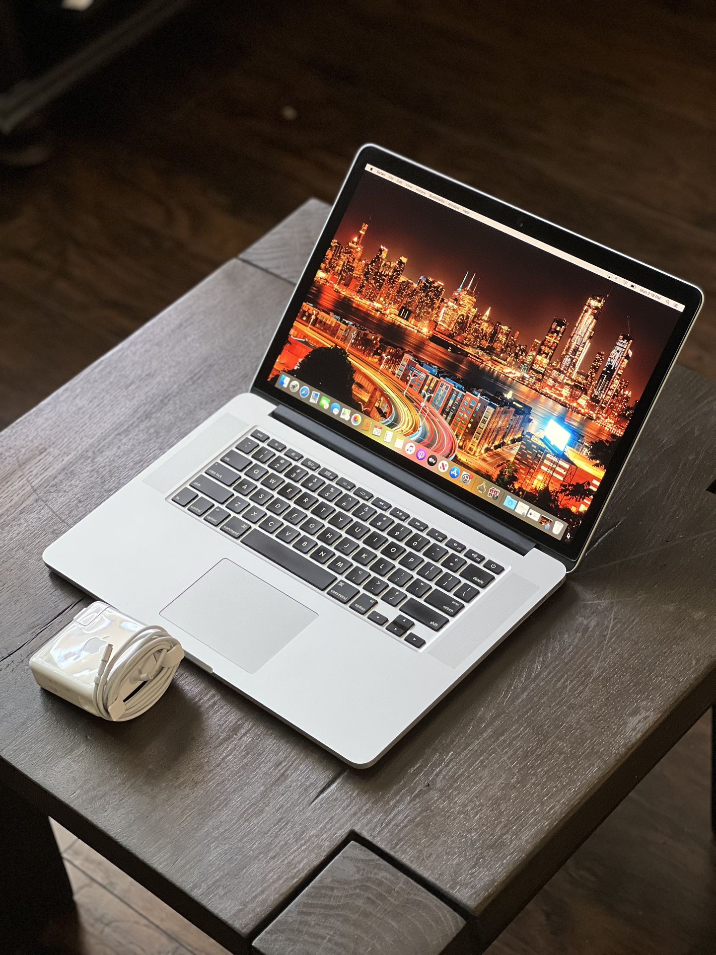 2015 MacBook Pro 2.5Ghz i7 (15”) 