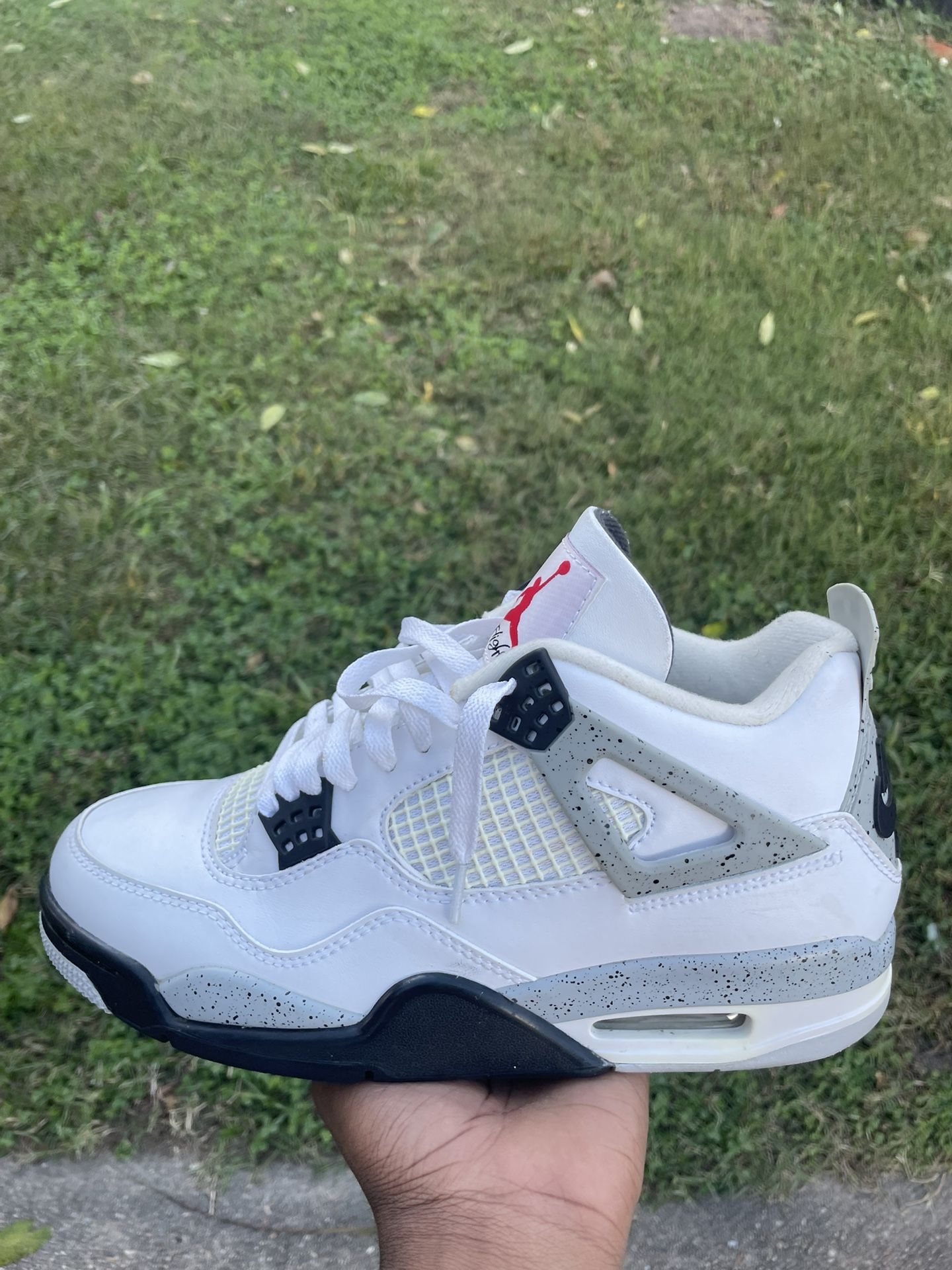 Jordan 4 White Cement