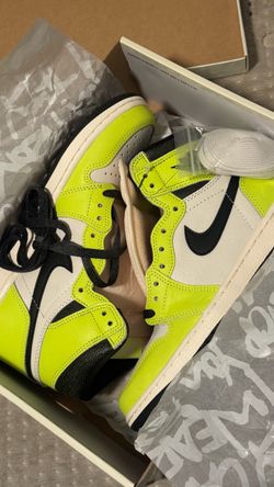 Air Jordan 1 Retro High OG (size 8m)