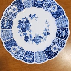 L & M Blue Imari Dinner Plate