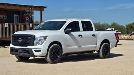 2021 Nissan Titan Crew Cab