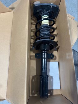 Carquest 18-816101 Strut Assembly Coil Spring Chevrolet Impala 2000-2011 Pair
