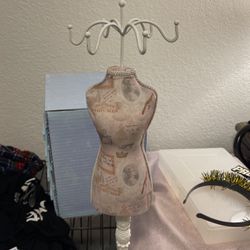 Mannequin Jewelry Stand 