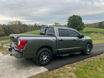 2021 Nissan Titan