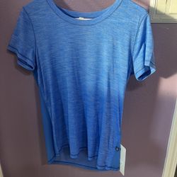 Lululemon *New* shirt
