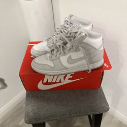 Nike Dunks size 11.5