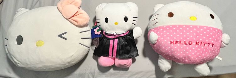 Hello kitty plushies