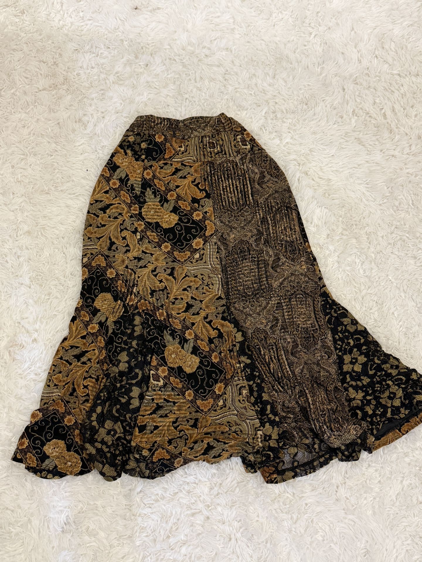 BEAUTIFUL VINTAGE SKIRT