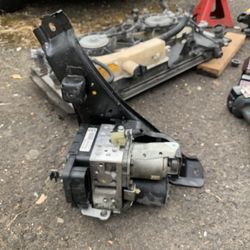 04-09 Prius ABS Module Assembly 