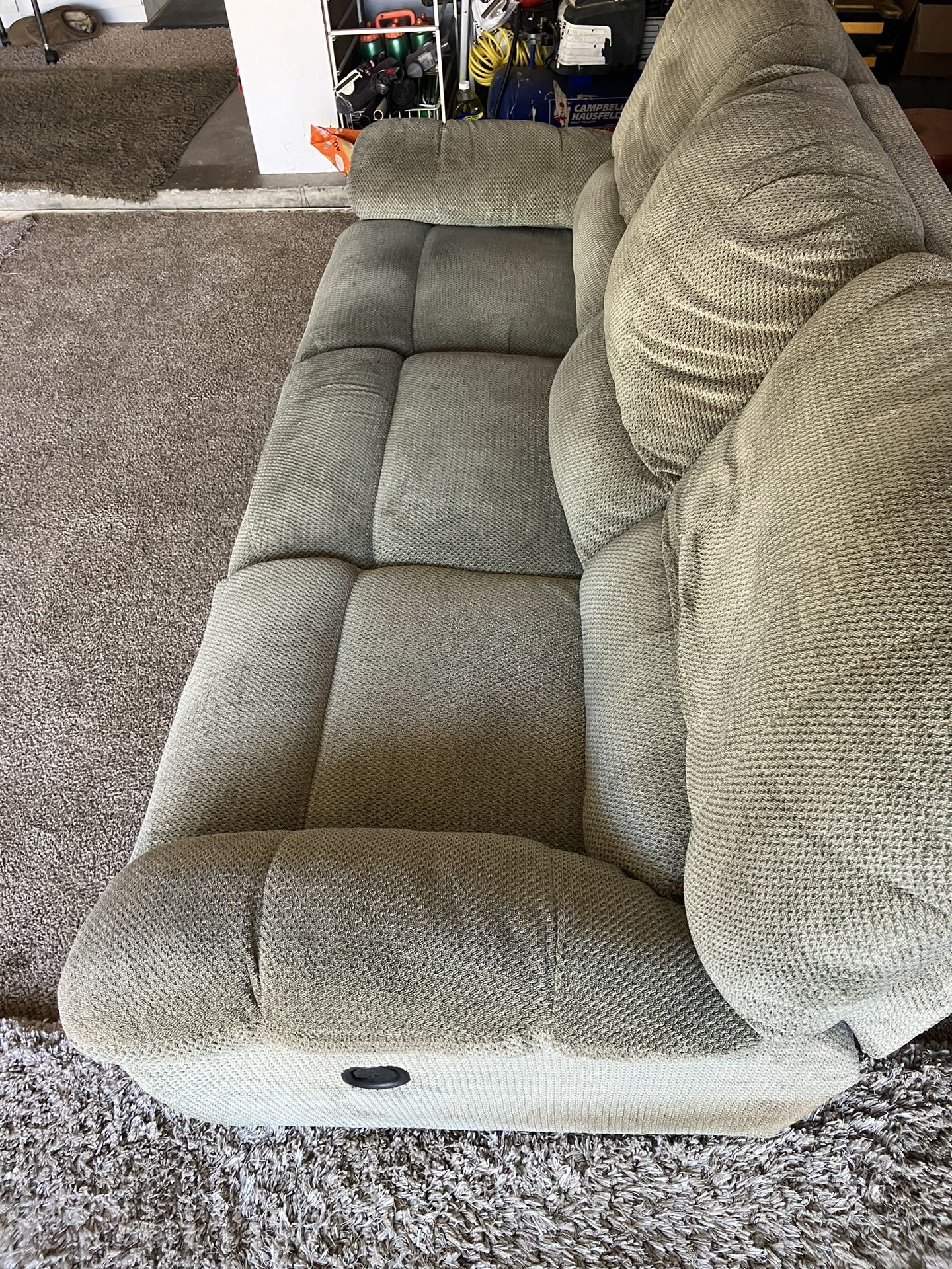 Couch LAZYBOY recliner Must Sell