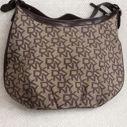 DKNY Signature Monogram Shoulder Bag 🤎👜