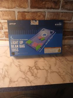 LIGHT UP BEAN BAG TOSS