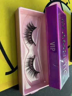 Eye Lash Glamnetic Brand 