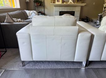 Set of 2 Comfy Leather Chairs