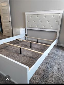 Queen size bed