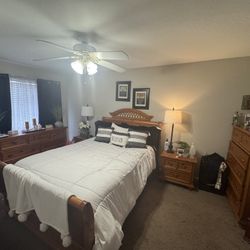 5 Piece Brown Wood Bedroom Set with Bed, Dresser, Nightstand, Chest, Mirror