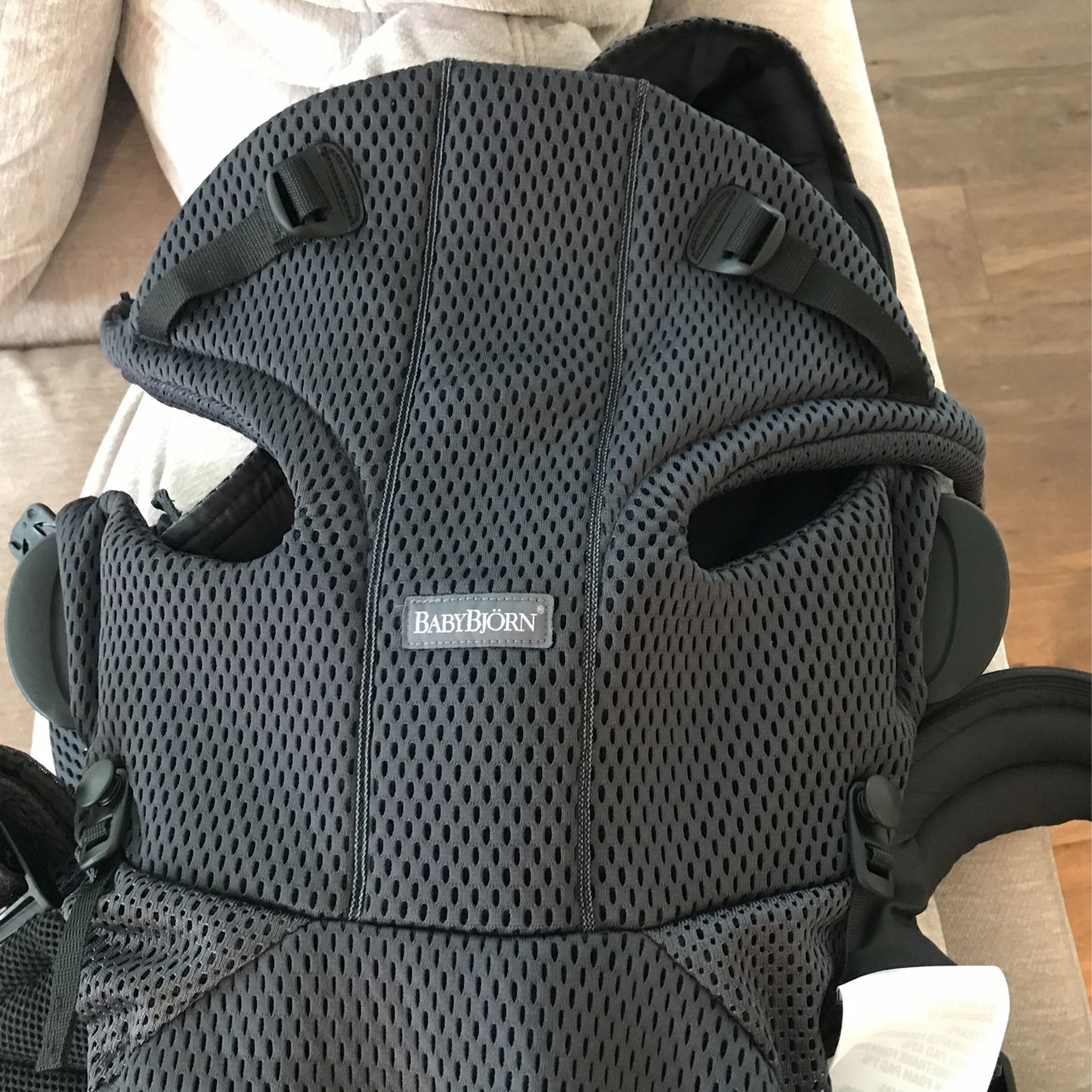 Baby Bjorn Free Carrier
