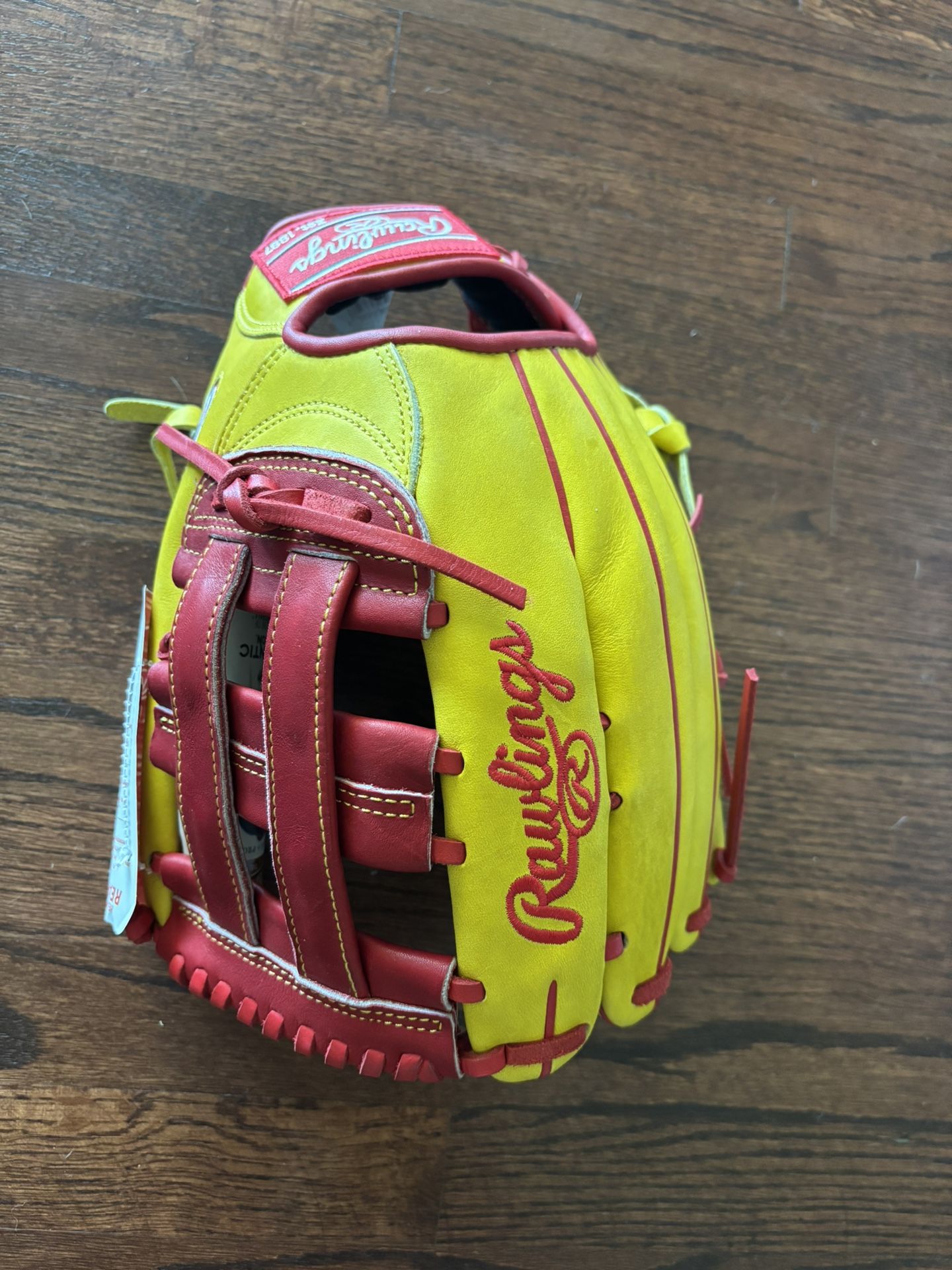 Rawlings 12 3/4 HOH Glove RHT