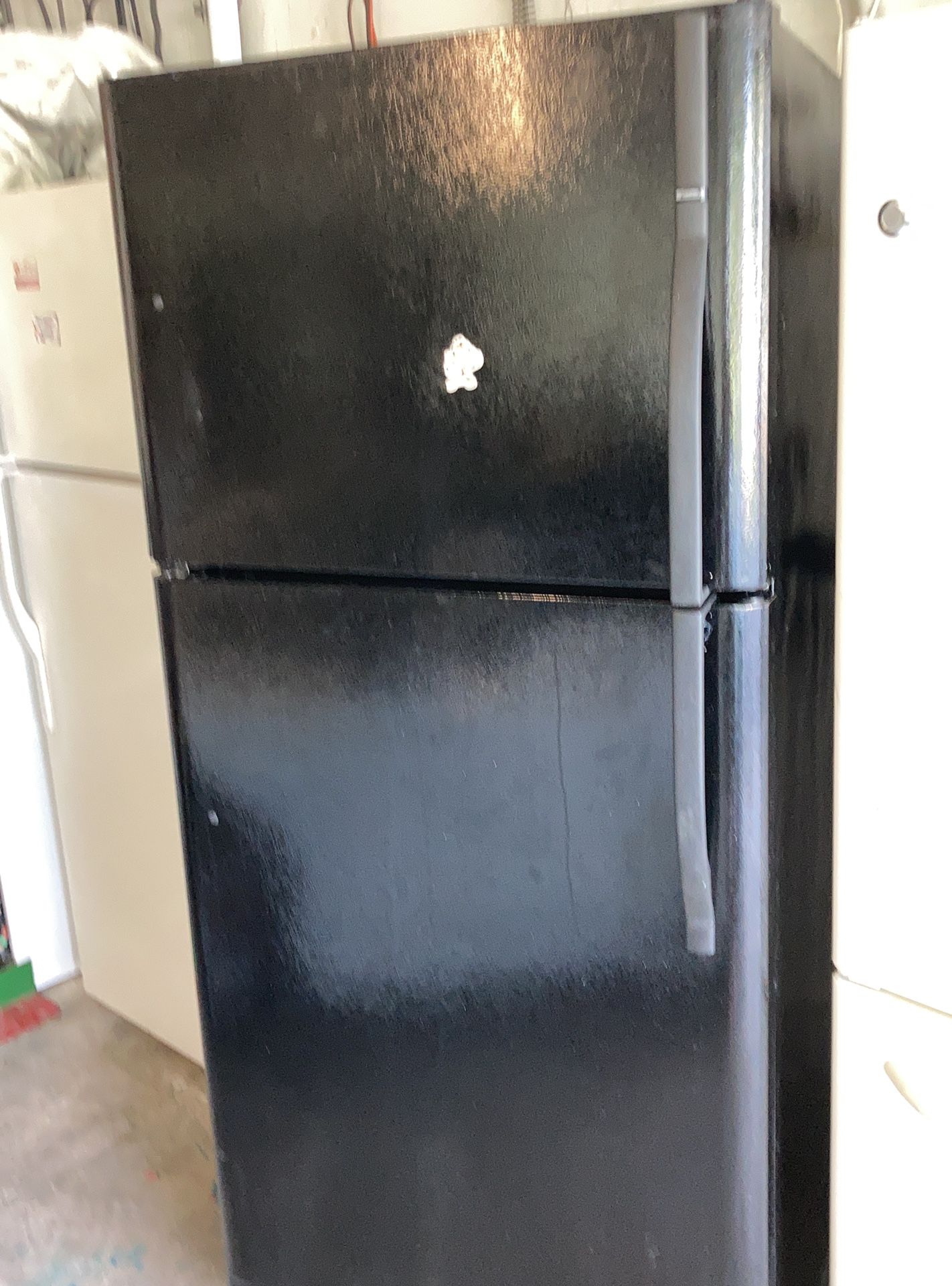 Kenmore 21 Cuft Refrigerator ,black With Texture Finish 