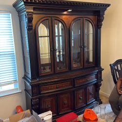 China Cabinet  W Lighting 