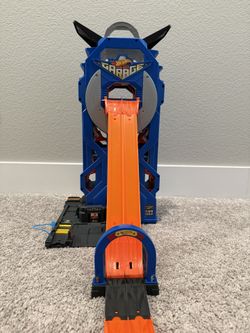 Hot Wheels Mega Garage