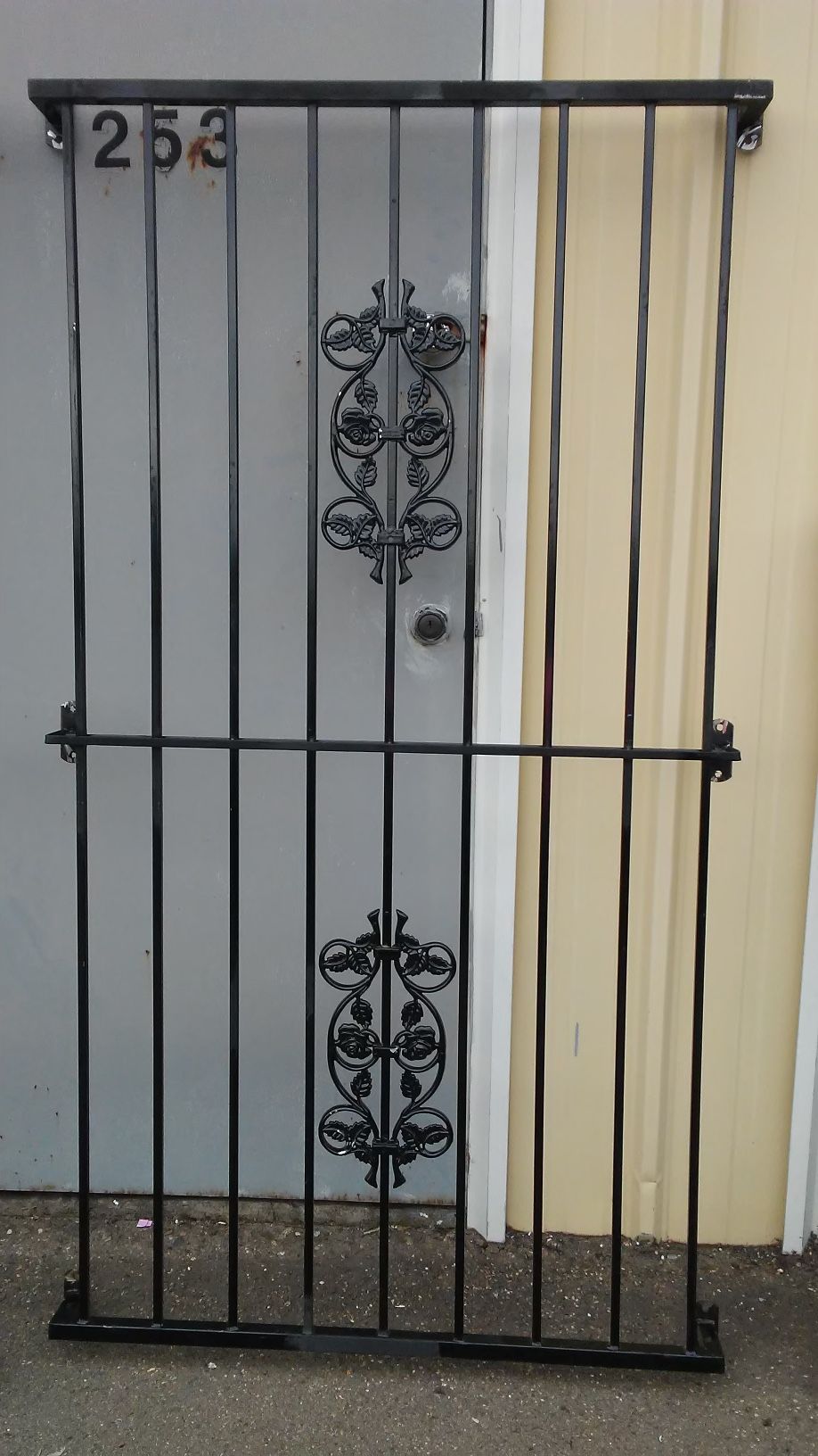 Heavy Duty Cast Iron Security Bars Set For Sale
