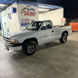 2001 Dodge Dakota Sport V6 3.9L 