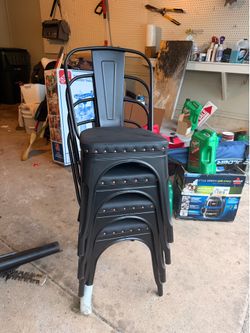 Set of 4 Industrial Metal Bar Stools with Cushioned Seats – Like New
