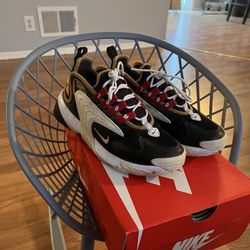 Nike Zooms - 6 Womens