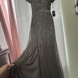 Nuevo Vestido Marca  ADRIANNA PAPELL Talla 4 