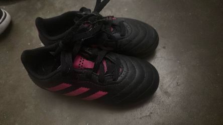 Adidas Soccer Cleats 9 1/2