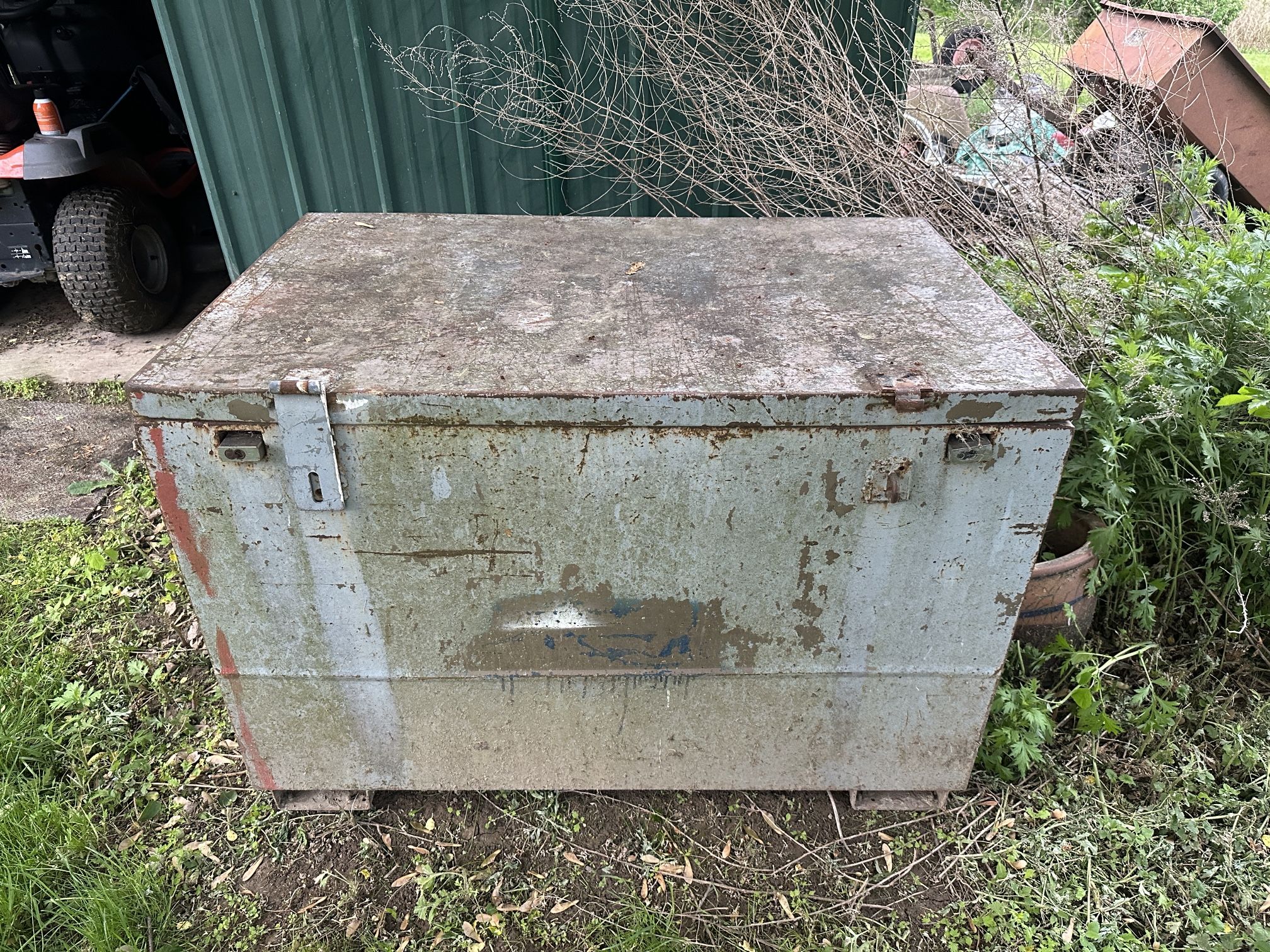 48"x30" Metal Tool Box/Storage Box