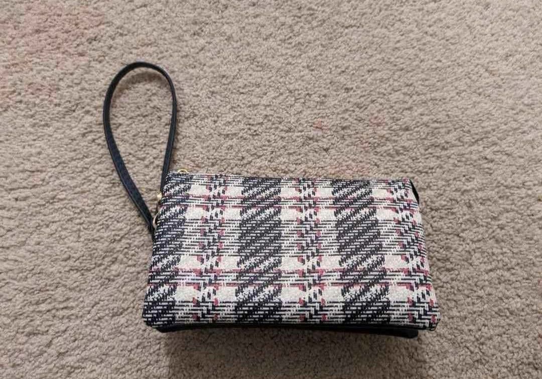 Wristlet